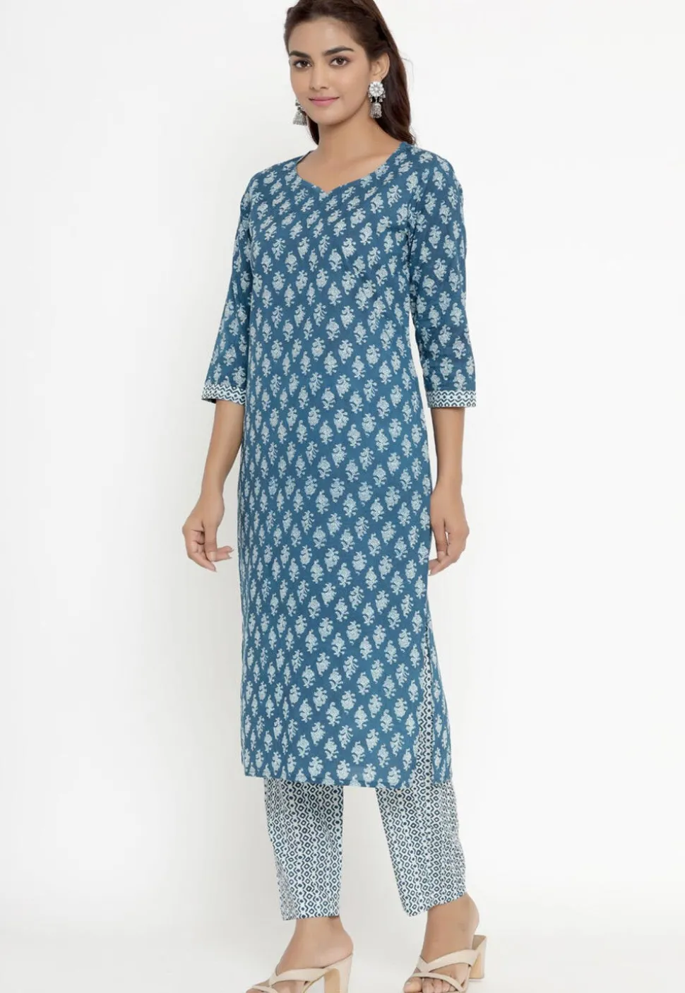 Printed Pure Cotton Pakistani Suit in Blue