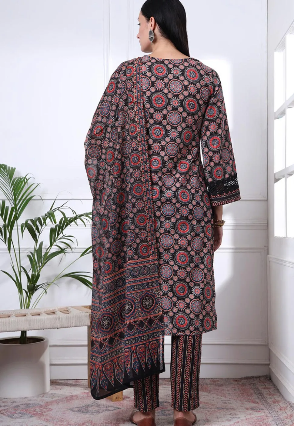 Printed Pure Cotton Pakistani Suit in Black