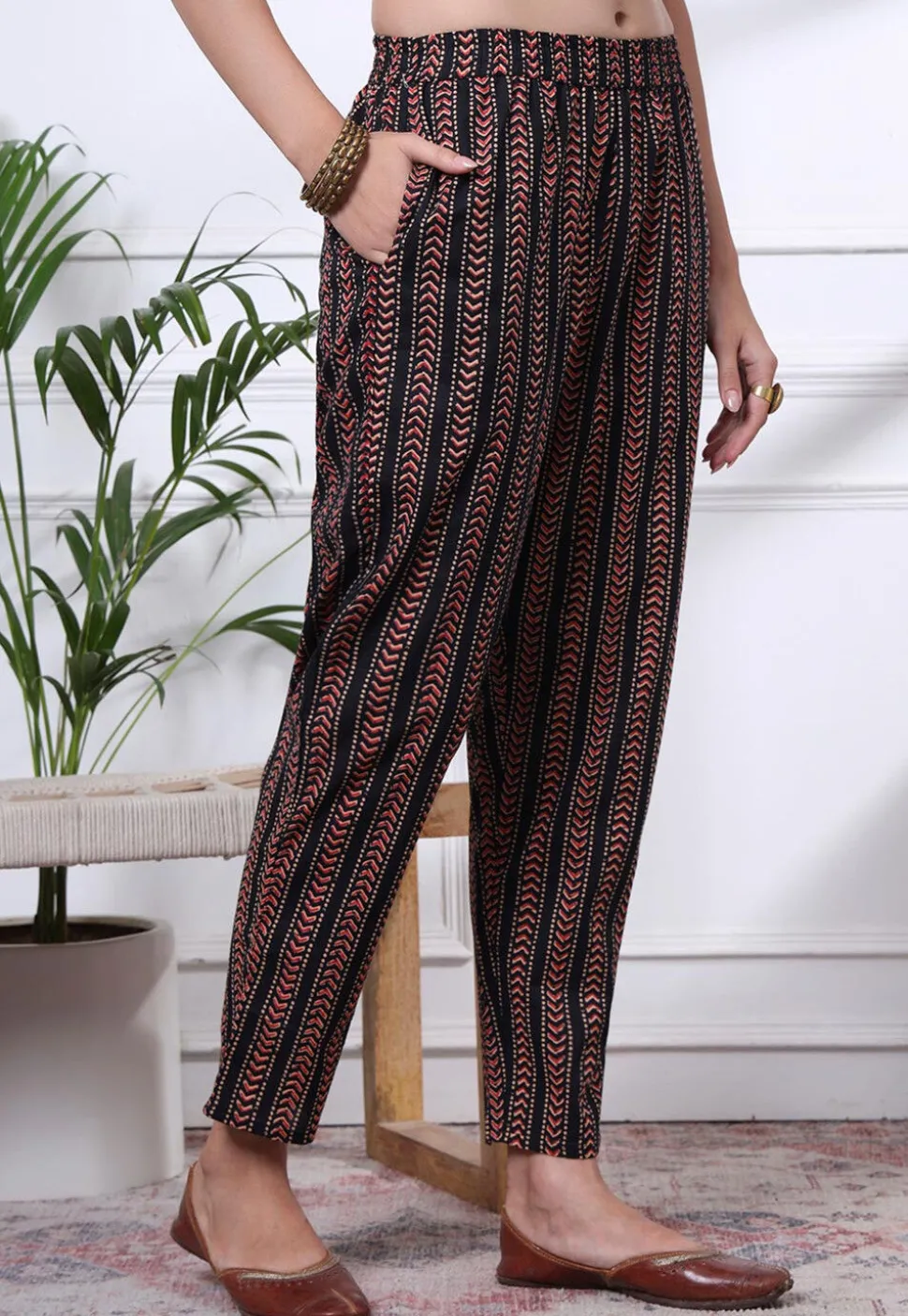 Printed Pure Cotton Pakistani Suit in Black