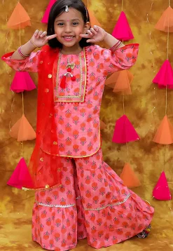 Printed Pure Cotton Pakistani Suit in Pink