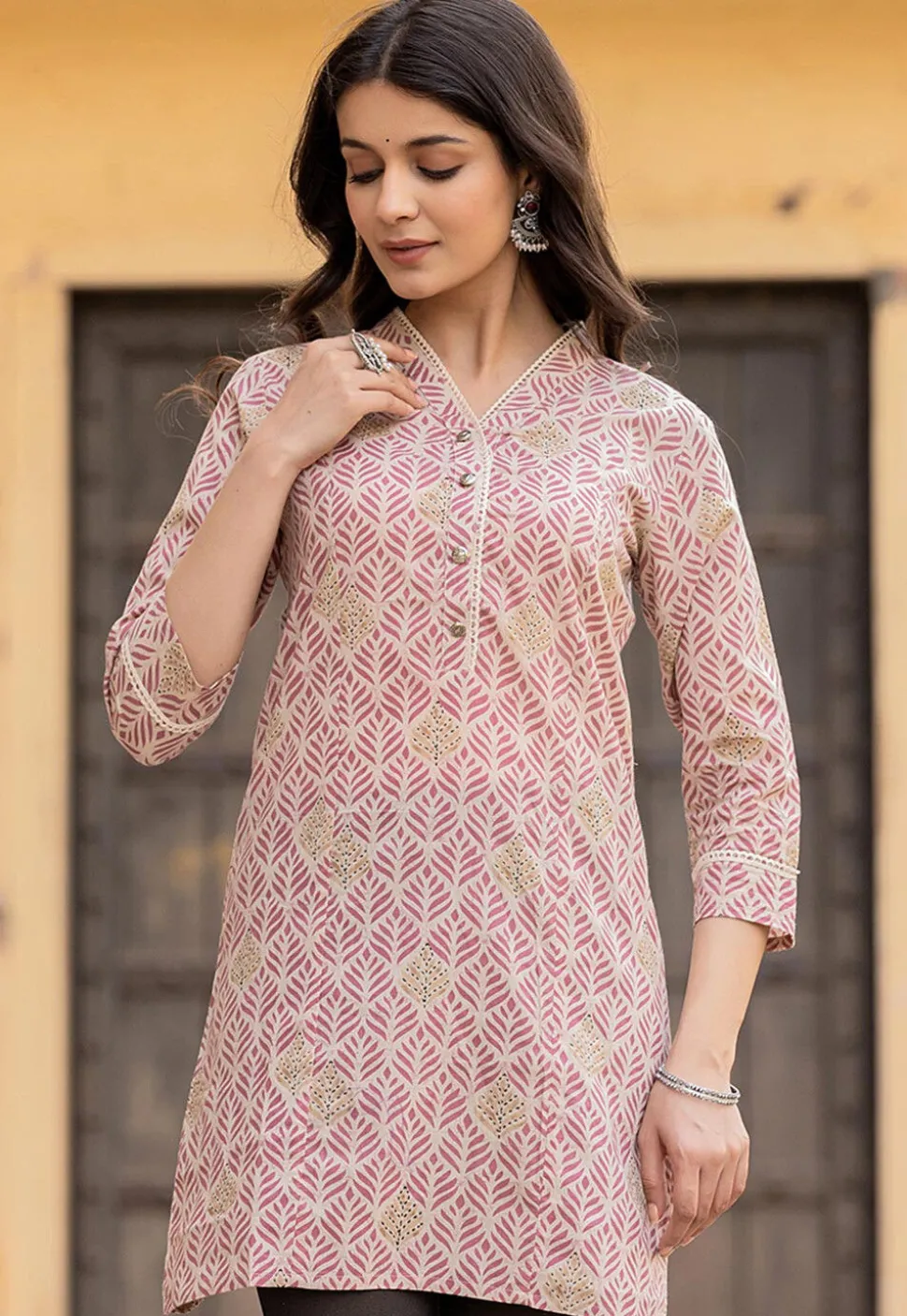 Printed Pure Cotton Straight Kurti in Pink
