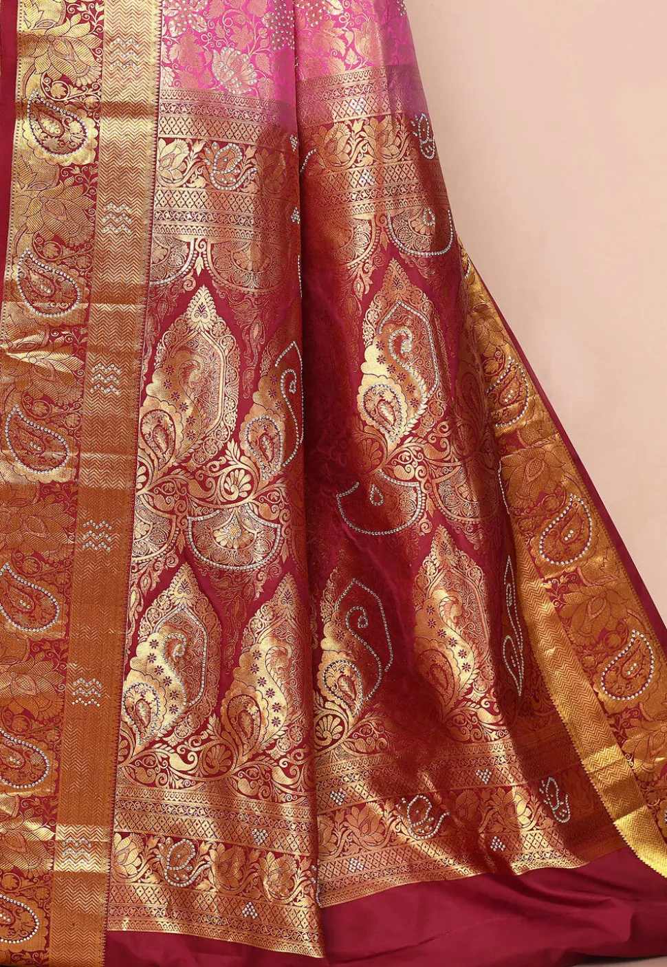 Pure Kanchipuram Silk Embellished Saree in Pink