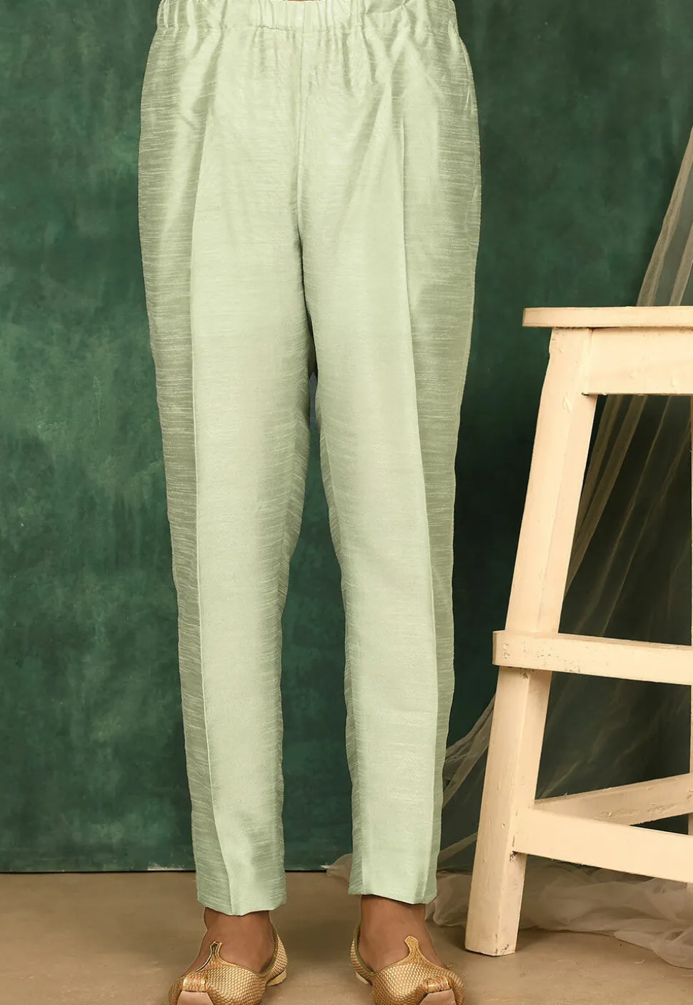 Solid Color Art Silk Pajama in Pastel Green