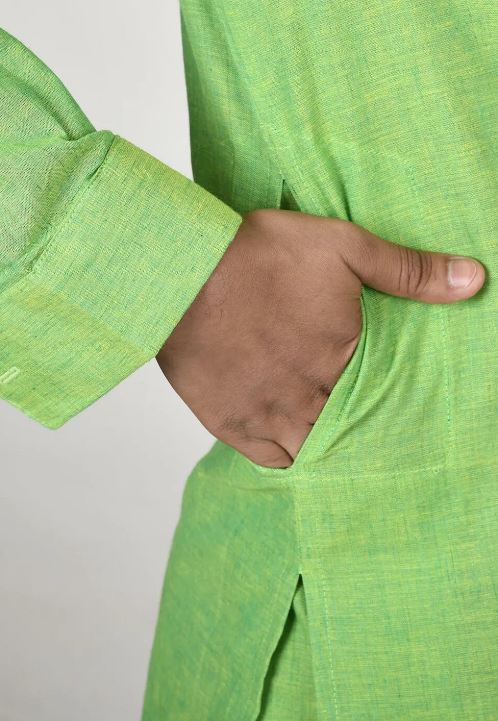 Solid Color Cotton Kurta in Green