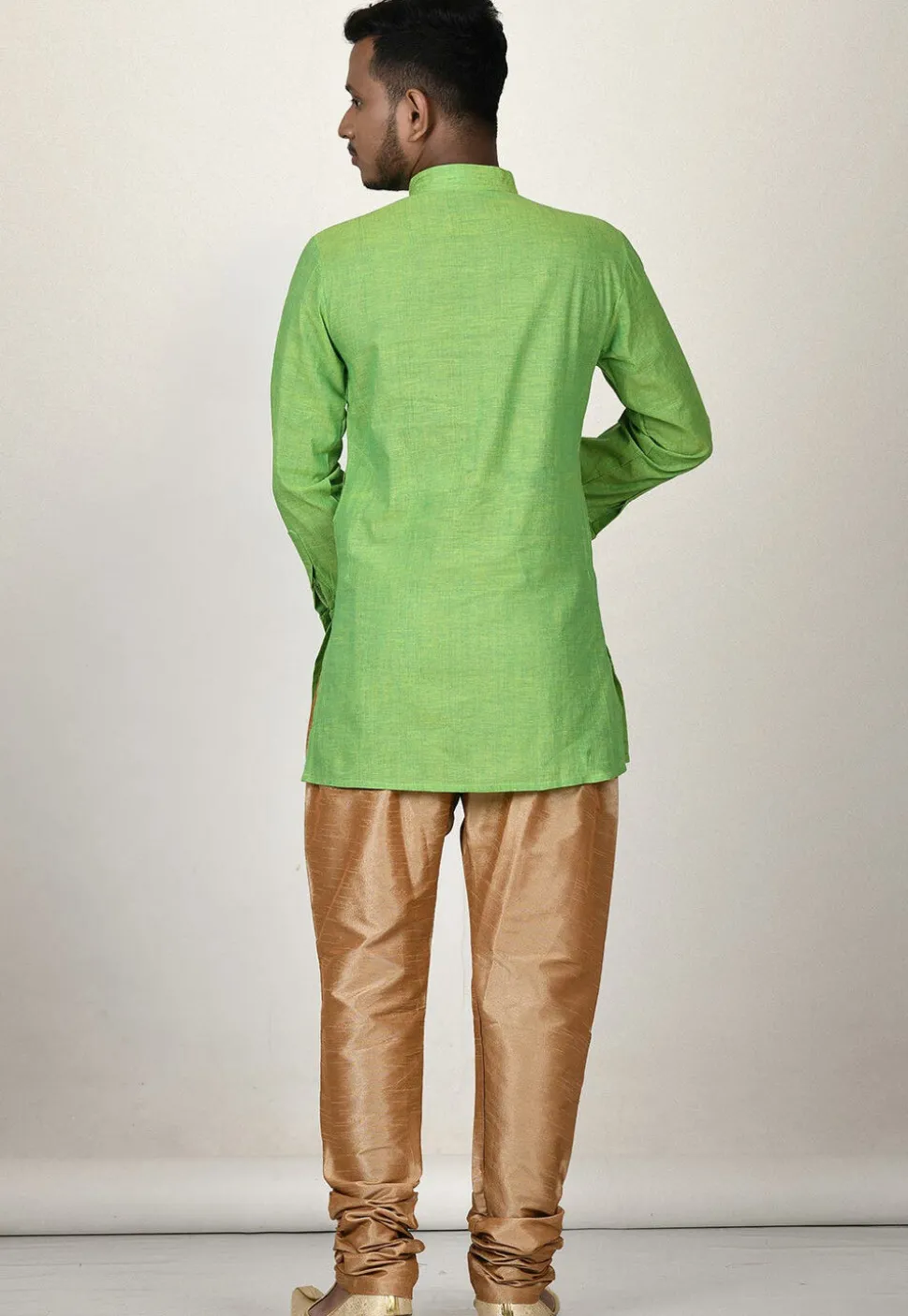 Solid Color Cotton Kurta in Green