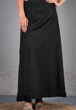 Solid Color Cotton Lycra (Elastane) Petticoat in Black