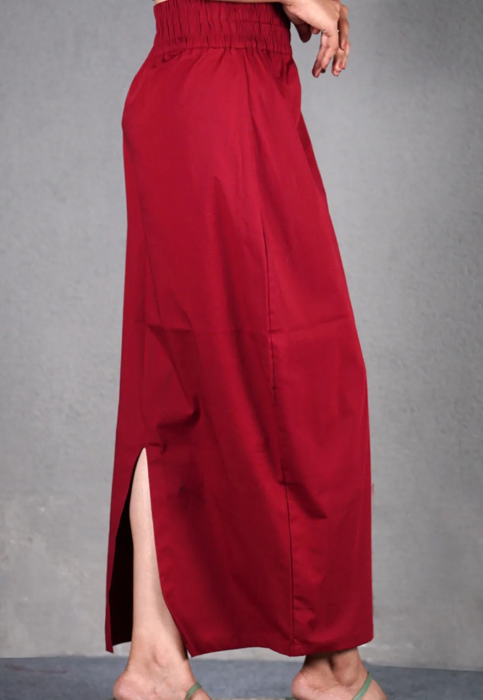 Solid Color Cotton Lycra (Elastane) Petticoat in Maroon