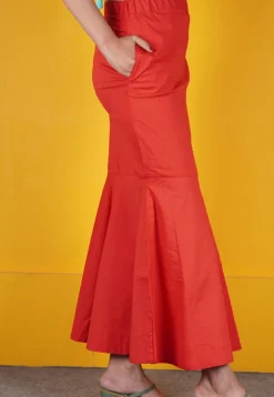 Solid Color Cotton Lycra (Elastane) Petticoat in Red
