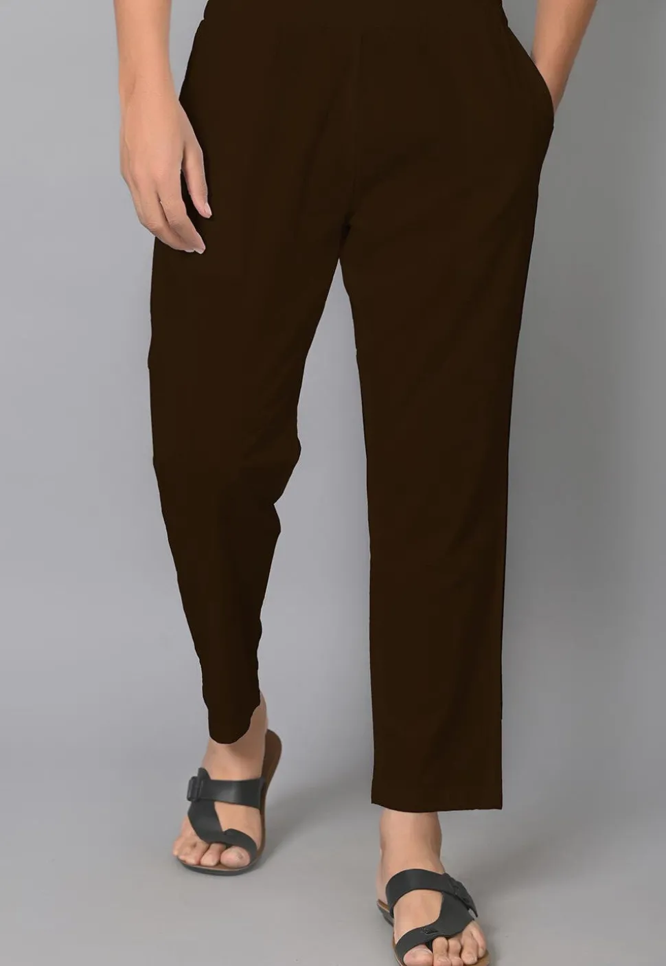 Solid Color Cotton Pant in Brown