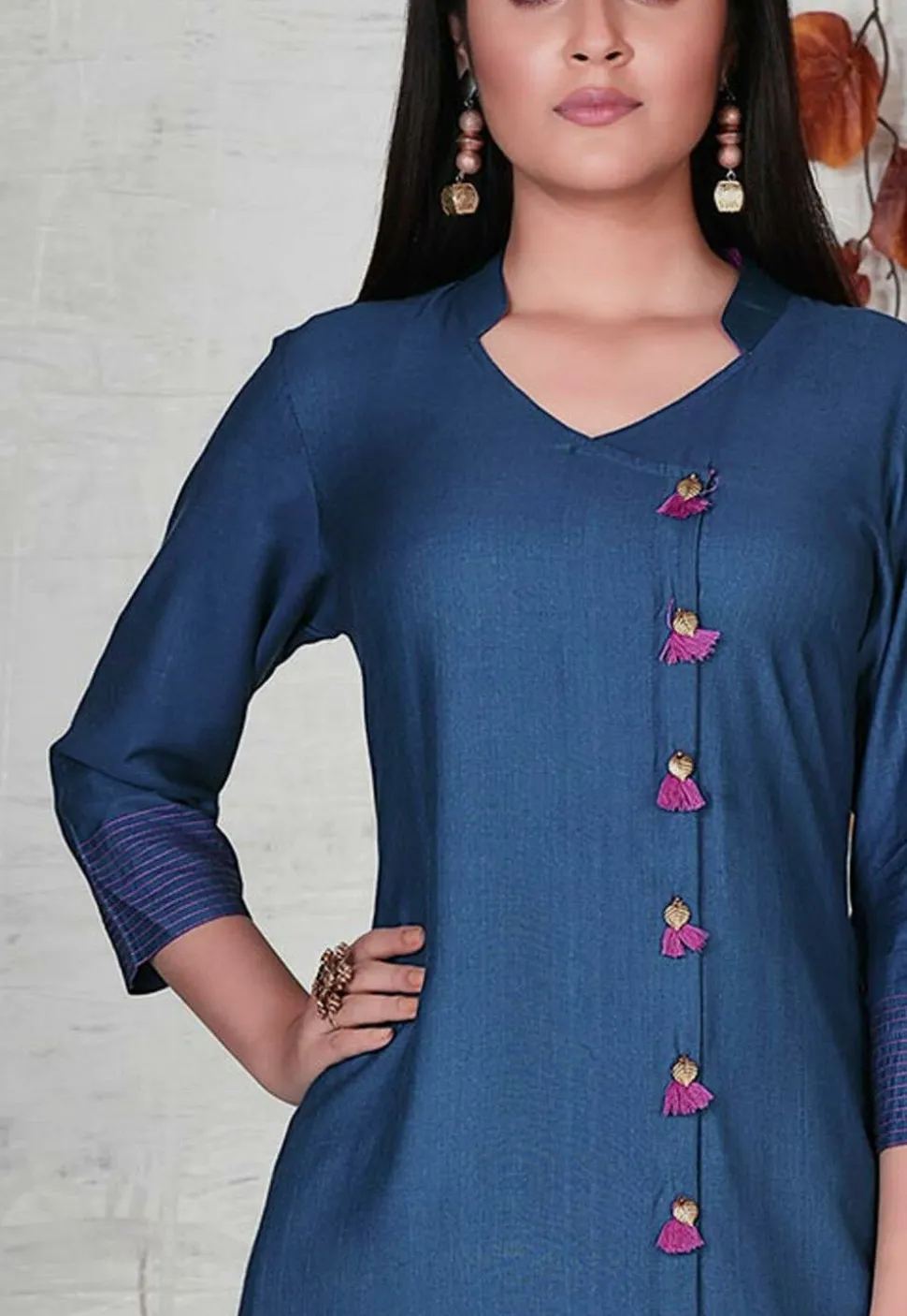 Solid Color Cotton Rayon Front Slit Kurta in Blue