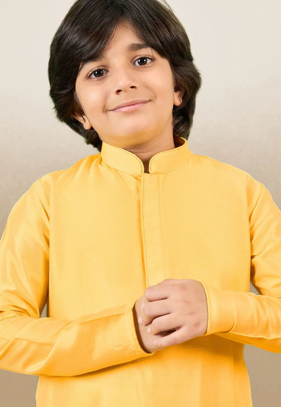 Solid Color Cotton Silk Kurta Set in Yellow