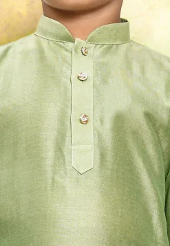 Solid Color Cotton Silk Kurta Set in Pastel Green