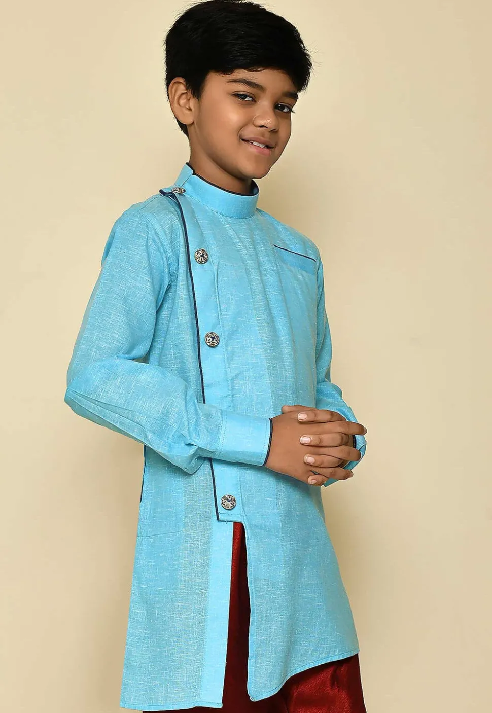Solid Color Cotton Slub Kurta in Sky Blue