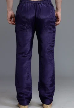 Solid Color Crepe Pant in Navy Blue