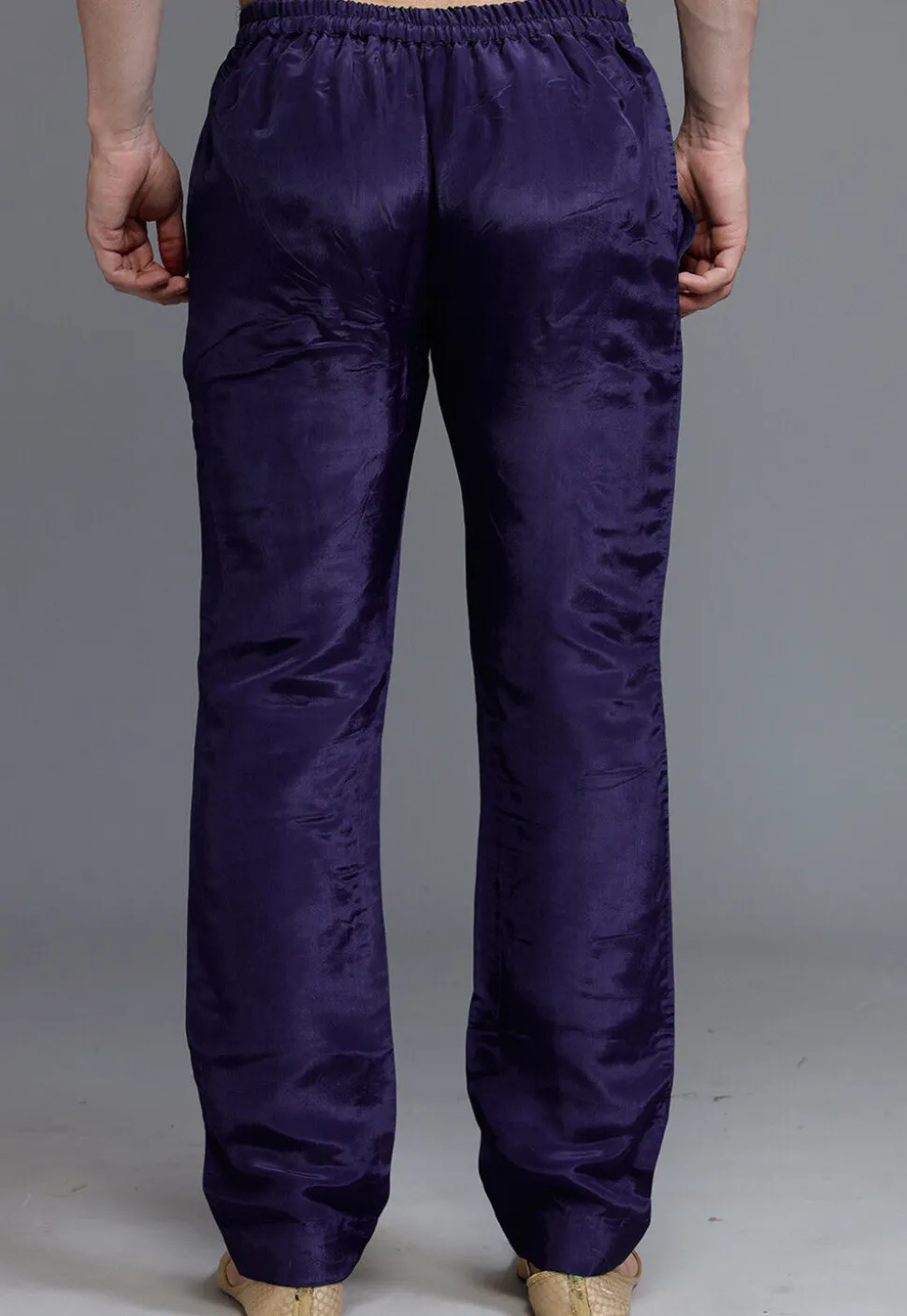 Solid Color Crepe Pant in Navy Blue