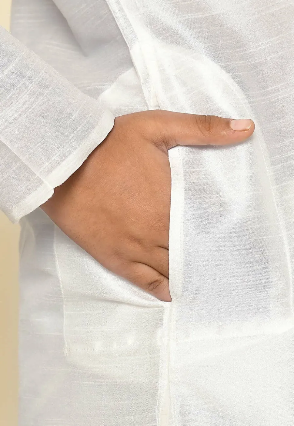 Solid Color Dupion Silk Kurta Set in Off White