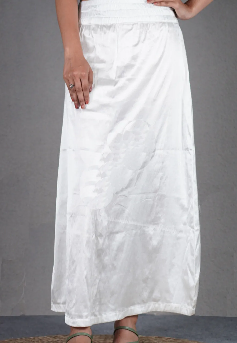 Solid Color Lycra Satin (Elastane) Petticoat in White