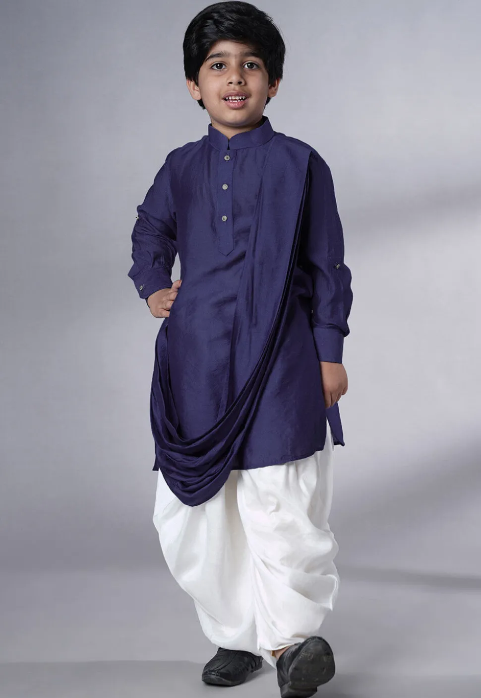 Solid Color Muslin Silk Kurta Set in Navy Blue