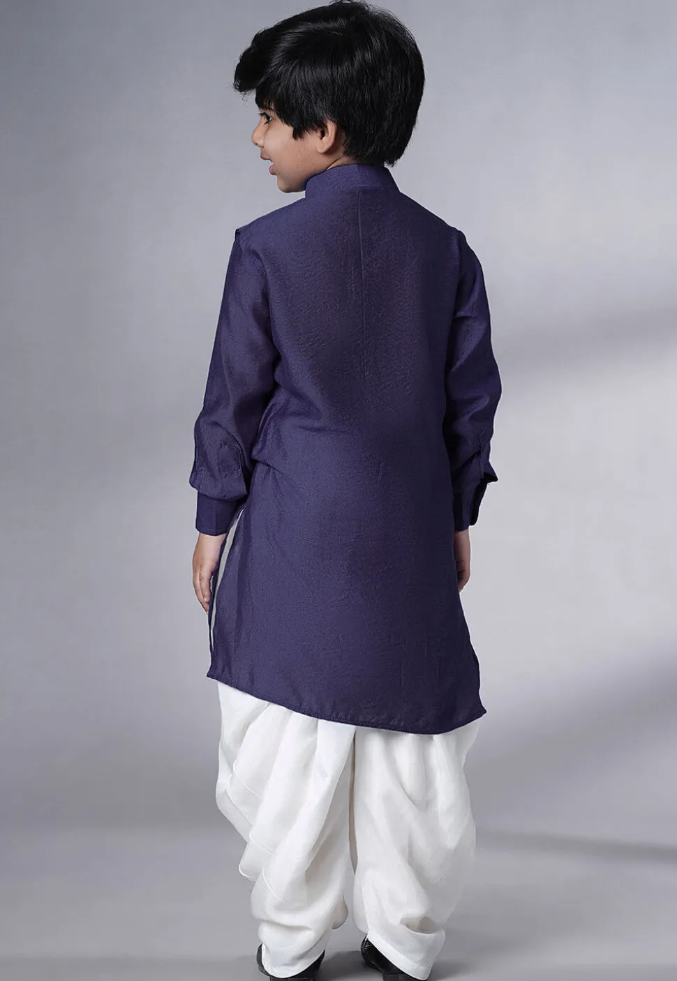 Solid Color Muslin Silk Kurta Set in Navy Blue