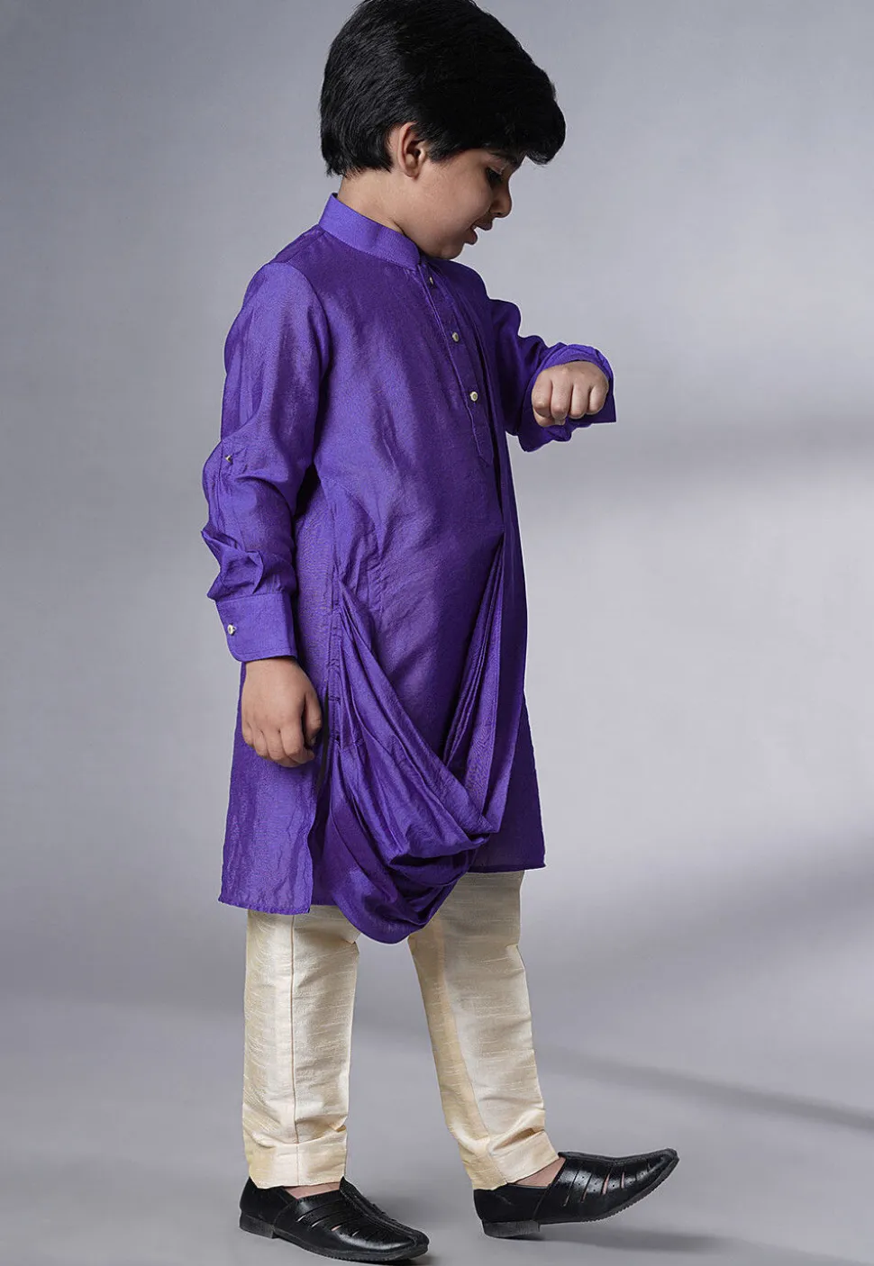Solid Color Muslin Silk Kurta Set in Purple