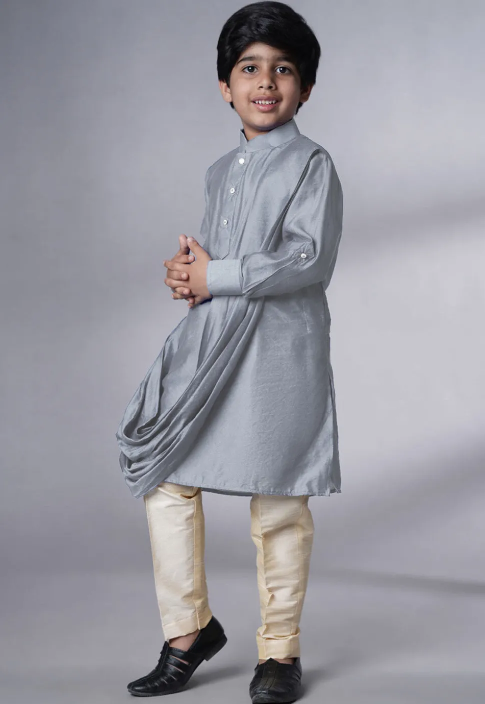Solid Color Muslin Silk Kurta Set in Grey
