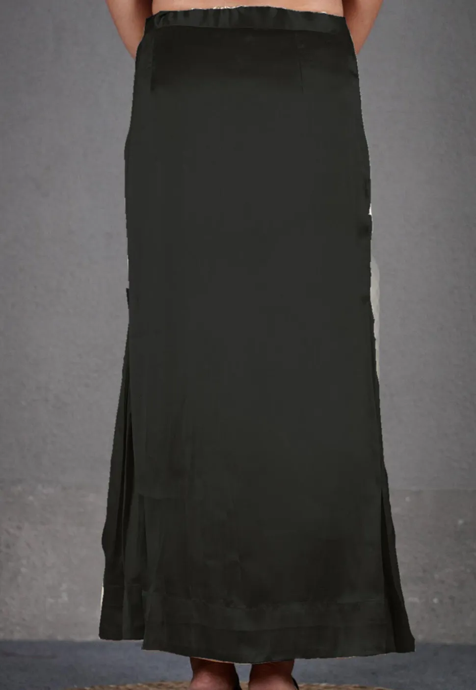Solid Color Satin Fish Cut Petticoat in Black