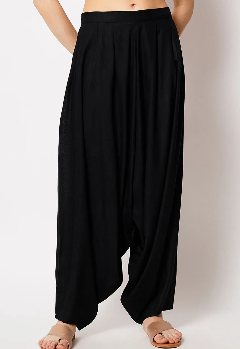 Solid Color Viscose Harem Pants in Black