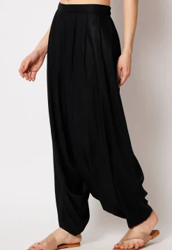 Solid Color Viscose Harem Pants in Black