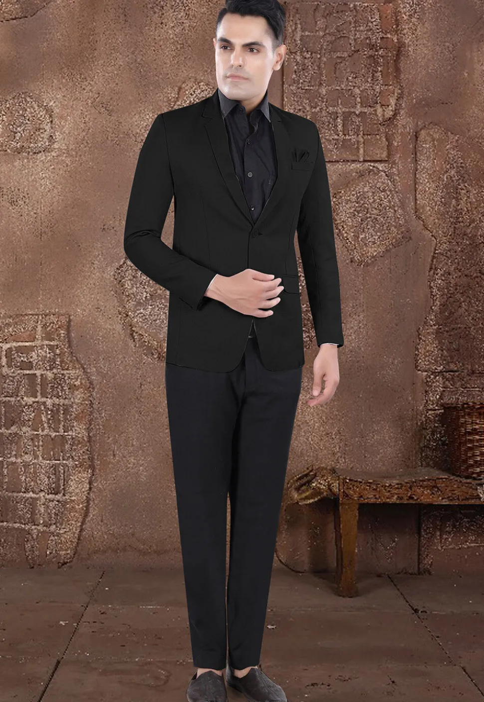Solid Color Viscose Silk Blazer in Black