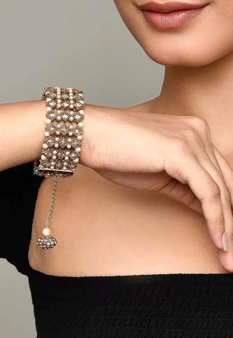 Stone Studded Adjustable Bracelet