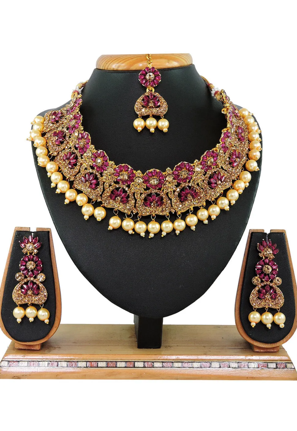 Stone Studded Choker Necklace Set