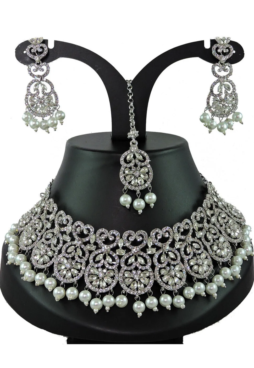 Stone Studded Choker Necklace Set