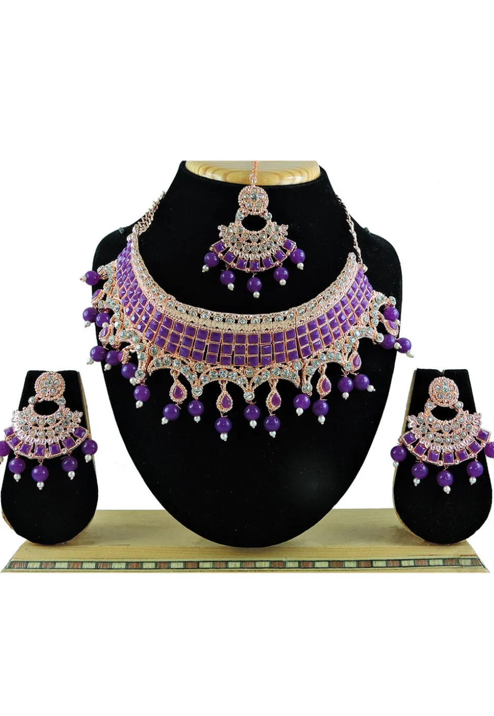 Stone Studded Choker Necklace Set