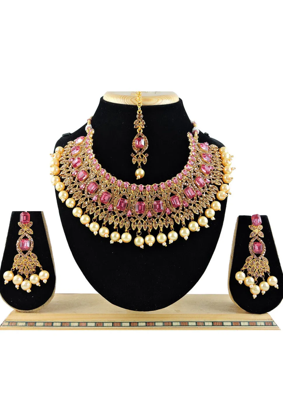 Stone Studded Choker Necklace Set