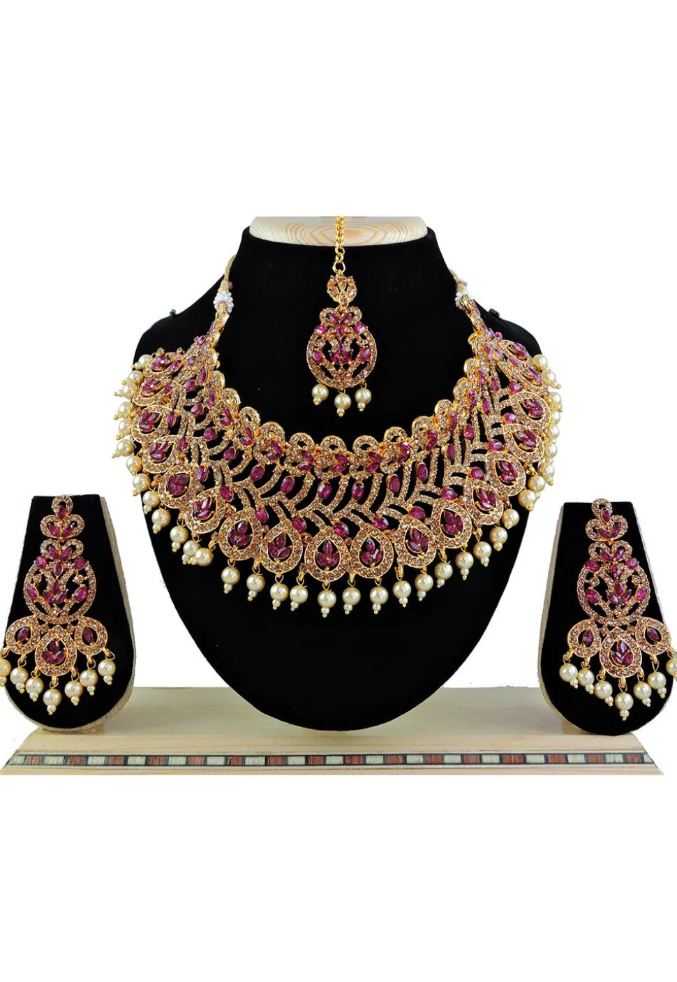 Stone Studded Choker Necklace Set