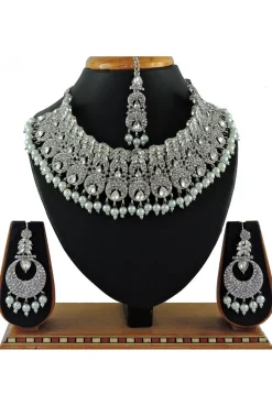 Stone Studded Choker Necklace Set