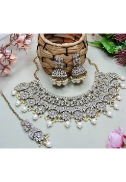 Stone Studded Choker Necklace Set