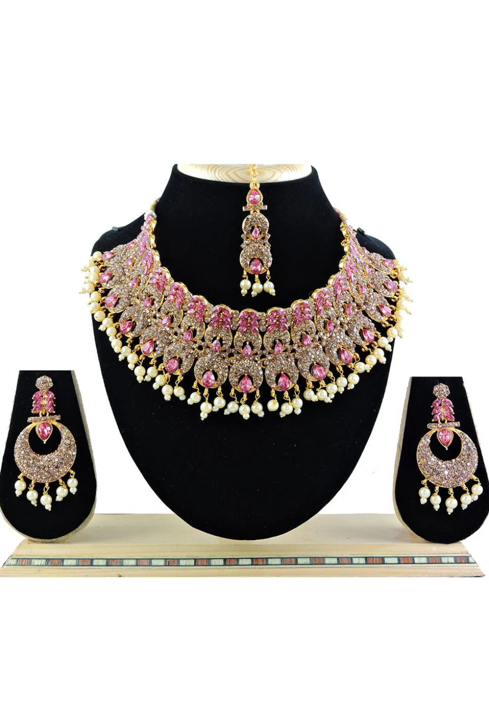Stone Studded Choker Necklace Set