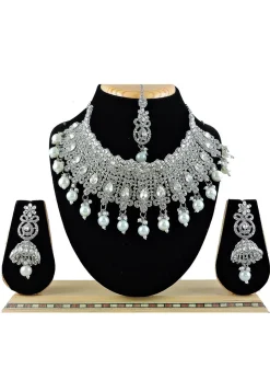 Stone Studded Choker Necklace Set