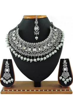 Stone Studded Choker Necklace Set