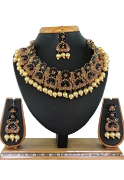 Stone Studded Choker Necklace Set
