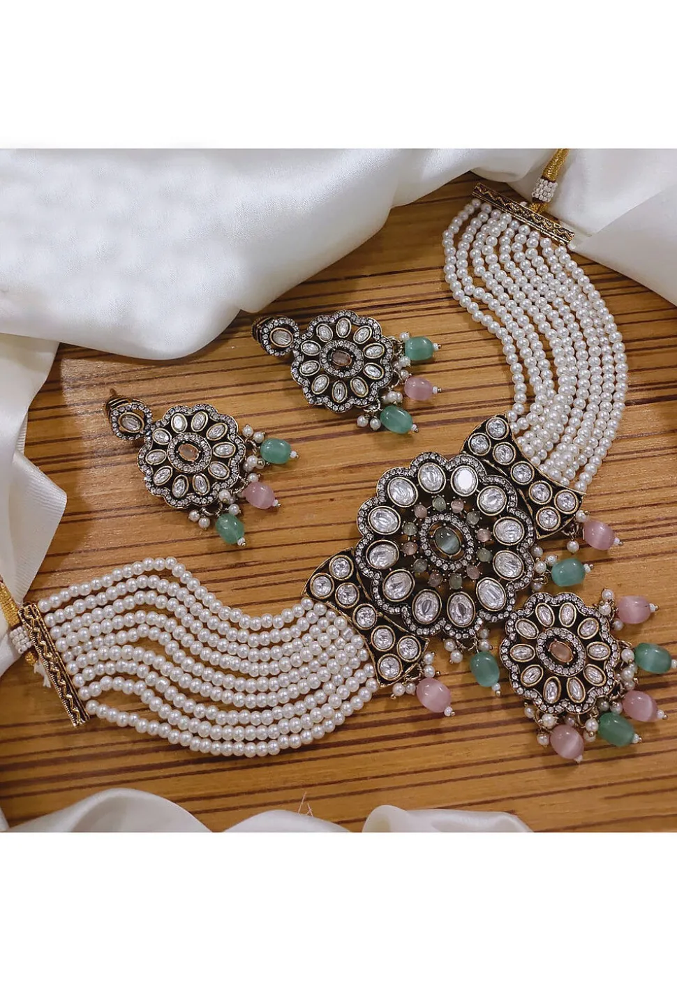 Stone Studded Choker Necklace Set