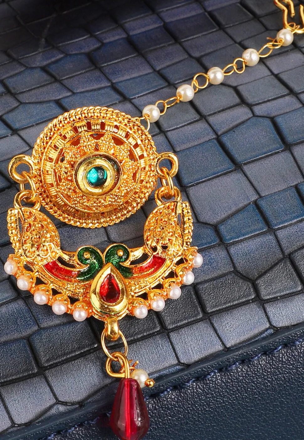 Stone Studded Maang Tikka