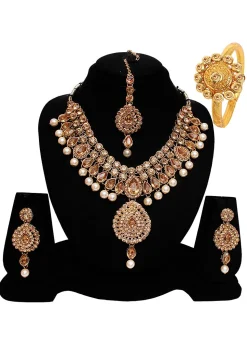 Stone Studded Necklace Set
