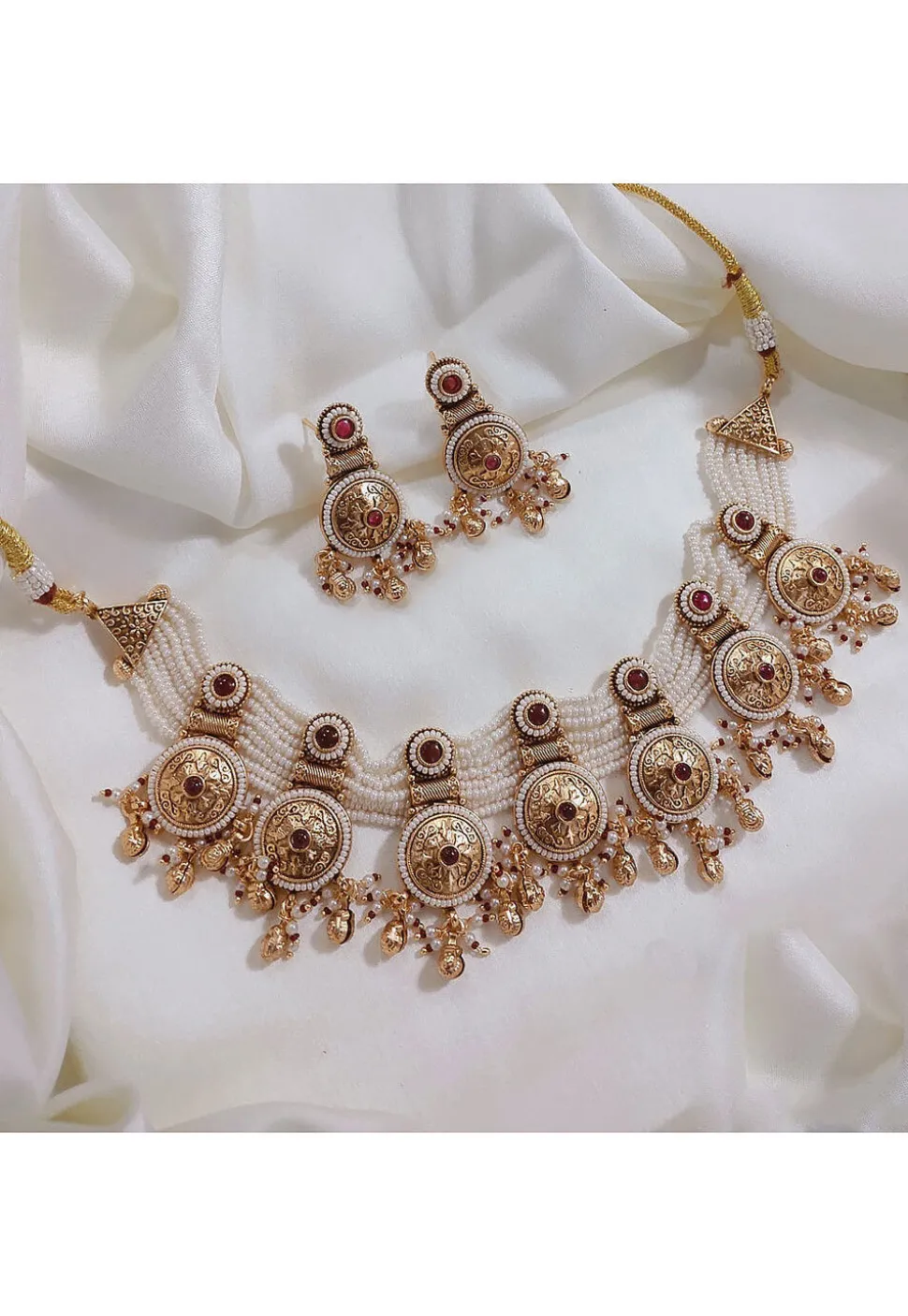 Stone Studded Necklace Set