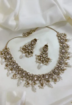 Stone Studded Necklace Set