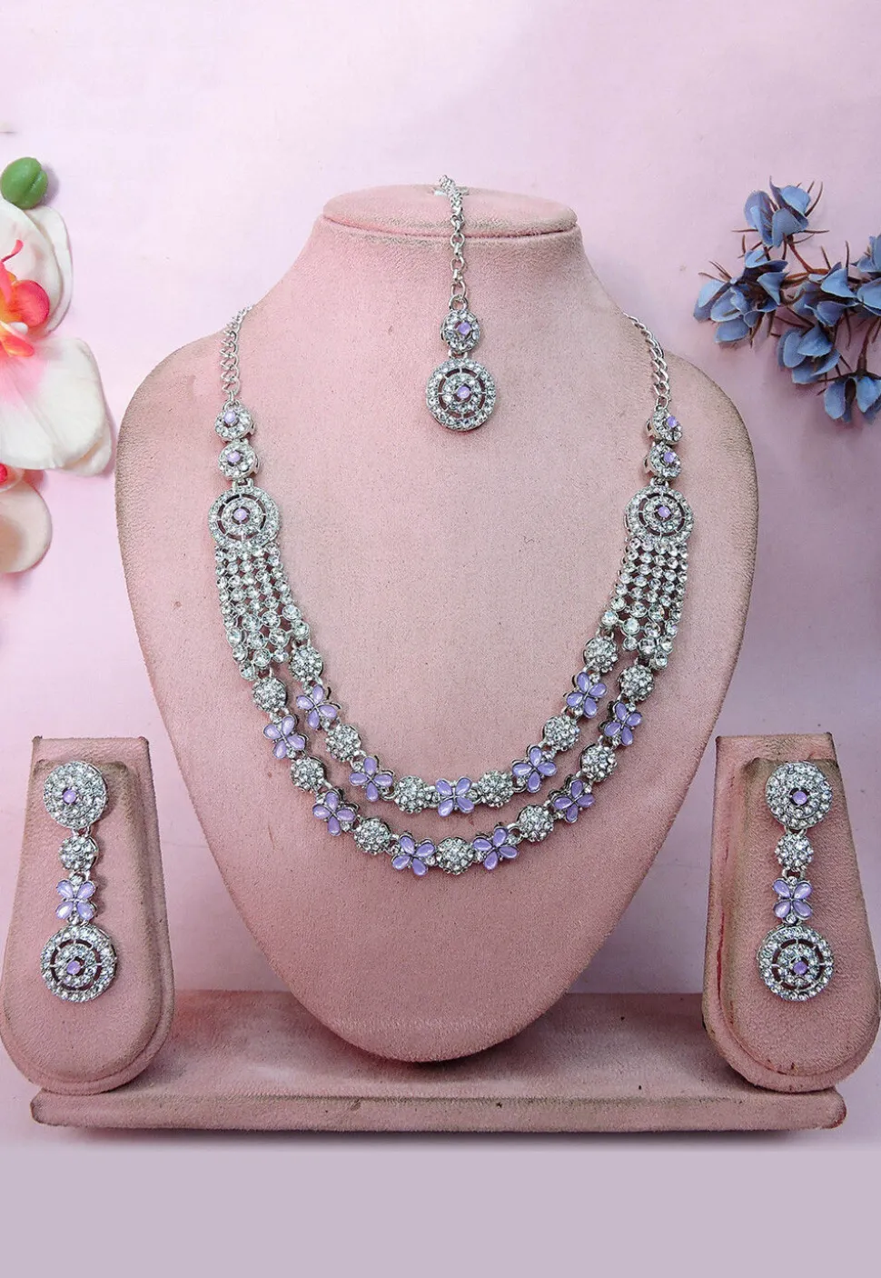 Stone Studded Necklace Set