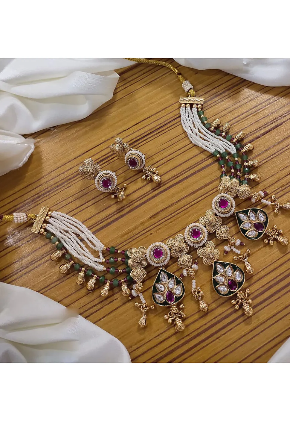 Stone Studded Necklace Set
