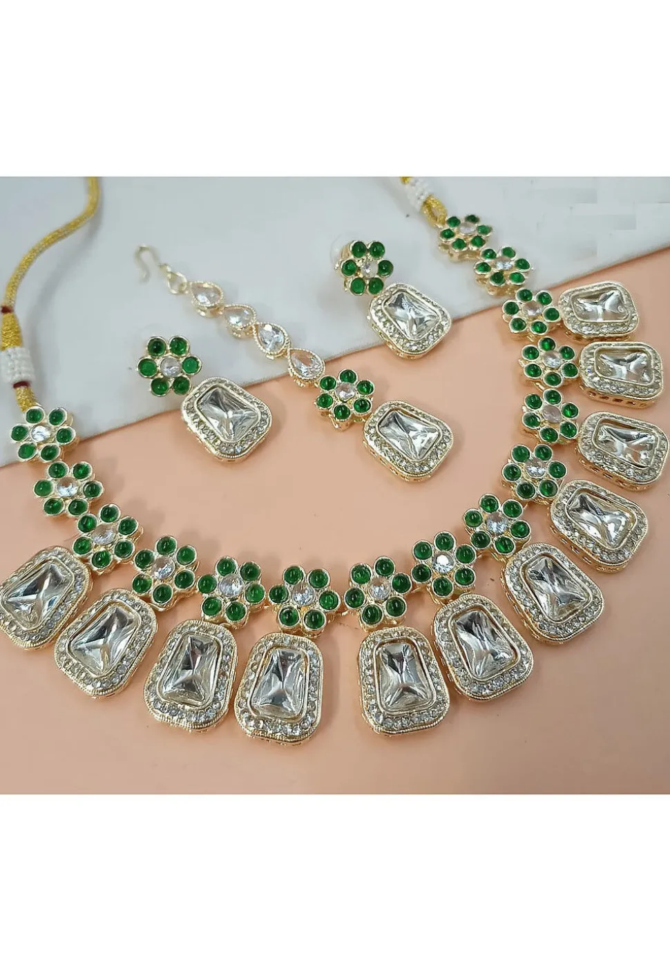 Stone Studded Necklace Set