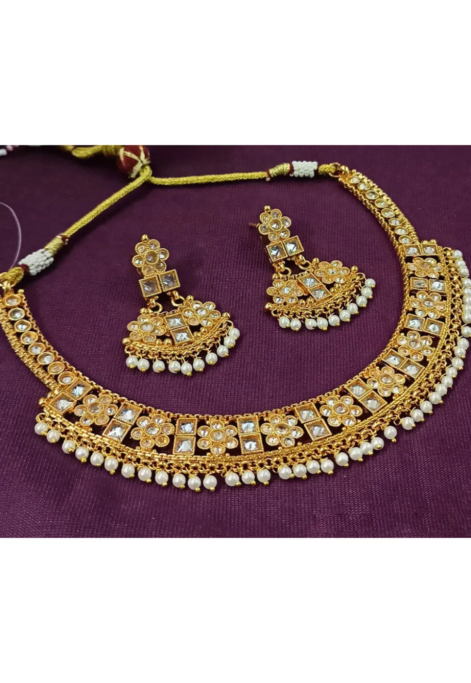 Stone Studded Necklace Set